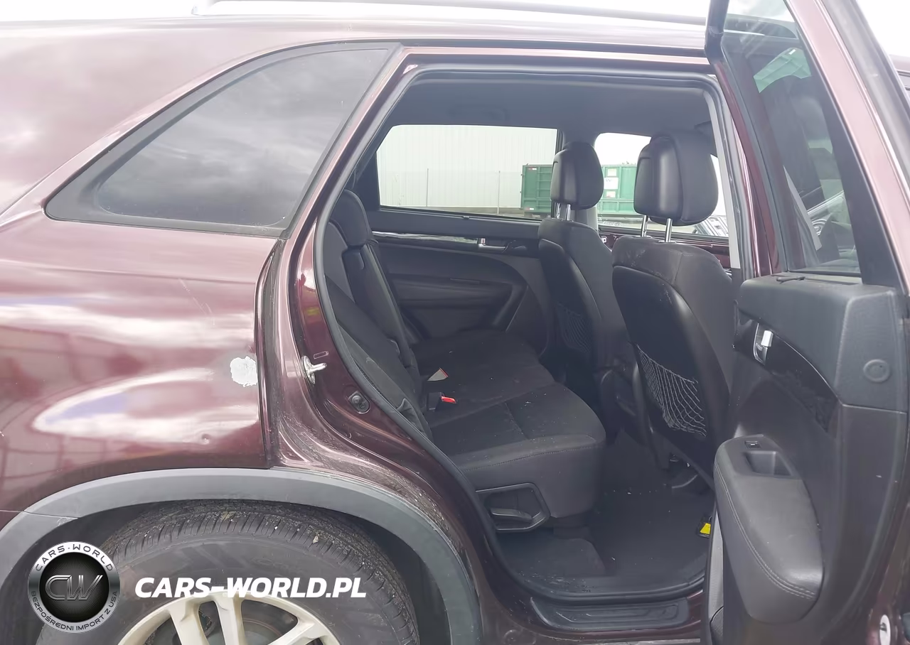 2014 Kia Sorento Lx VIN:5XYKTCA63EG465734 - 8