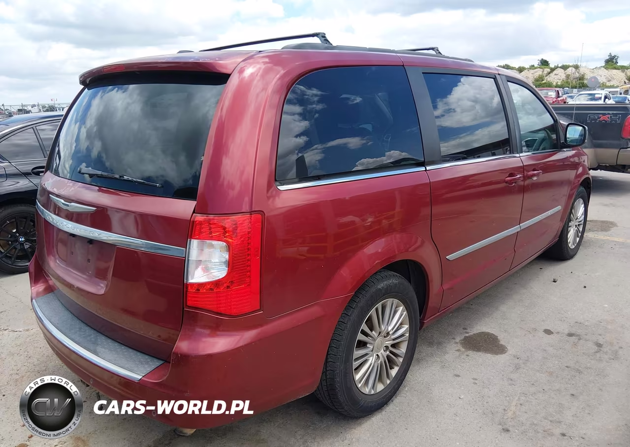 2013 Chrysler Town & Country Touring-L VIN:2C4RC1CG9DR508797 - 4