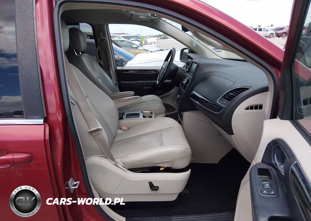 2013 Chrysler Town & Country Touring-L VIN:2C4RC1CG9DR508797 - 5