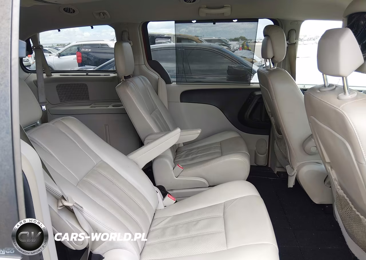 2013 Chrysler Town & Country Touring-L VIN:2C4RC1CG9DR508797 - 8