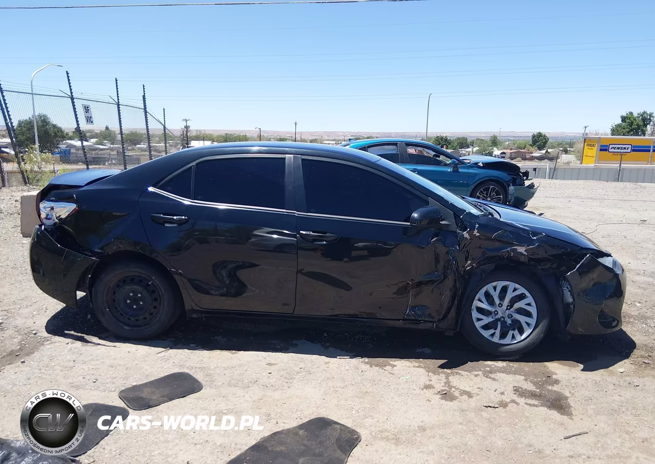 2019 Toyota Corolla Le VIN:5YFBURHE2KP883478 - 13