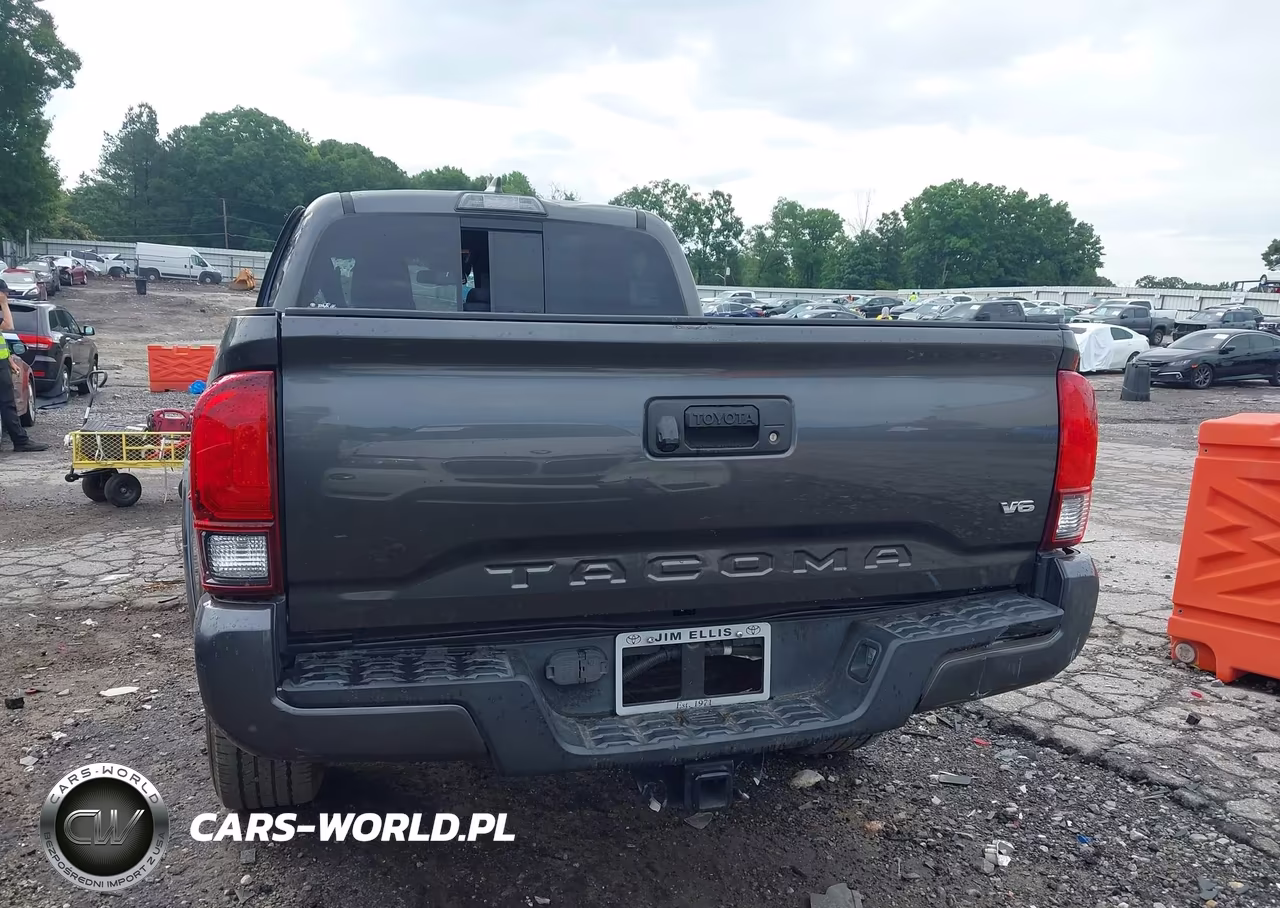 2018 Toyota Tacoma Trd Sport VIN:3TMBZ5DN9JM015144 - 16