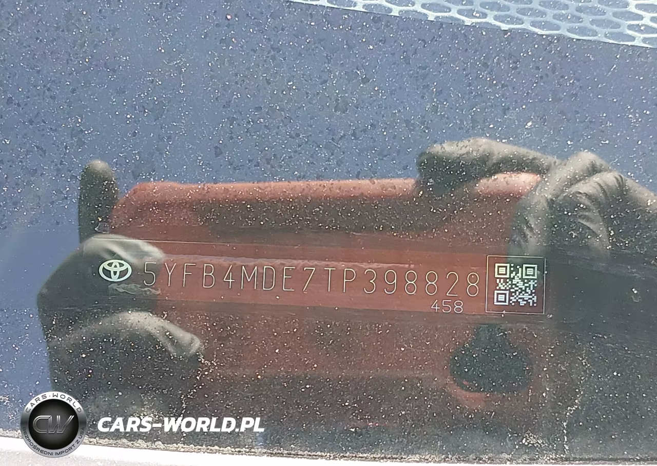 2026 Toyota Corolla Le VIN:5YFB4MDE7TP398828 - 9