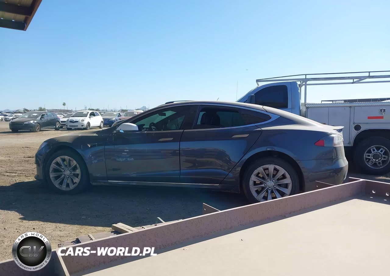 2018 Tesla Model S 100D-75D-P100D VIN:5YJSA1E24JF245845 - 13