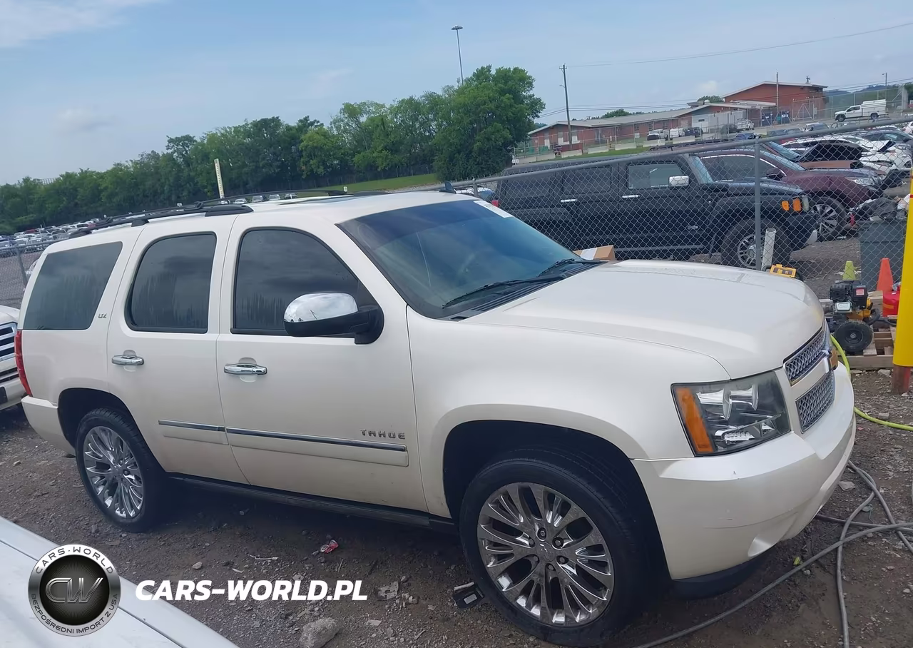 2012 Chevrolet Tahoe Ltz VIN:1GNSKCE07CR294419 - 13