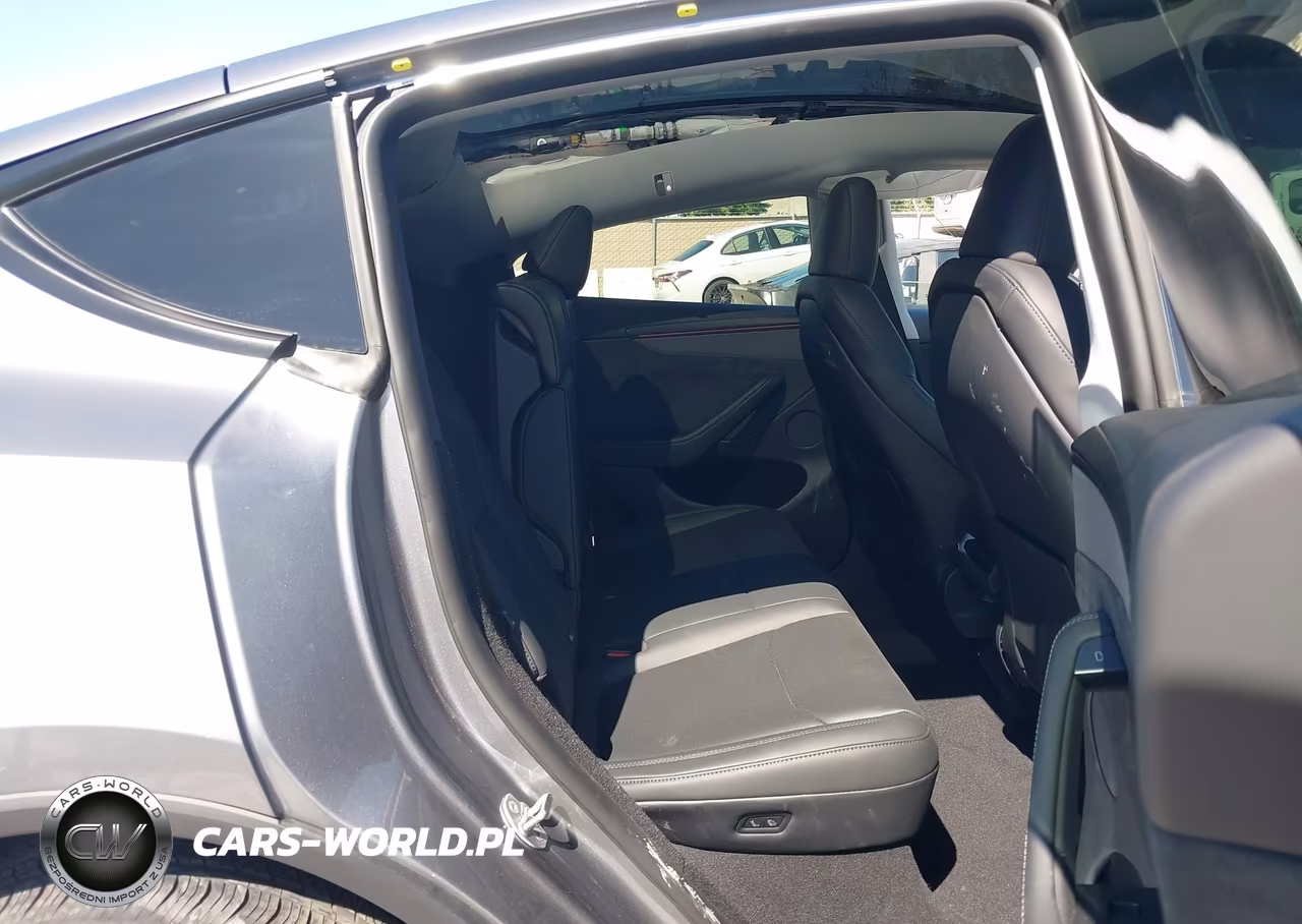 2026 Tesla Model Y All-Wheel Drive-Long Range Launch Series-Premium All-Wheel Drive VIN:7SAYGDEE3TF544558 - 8