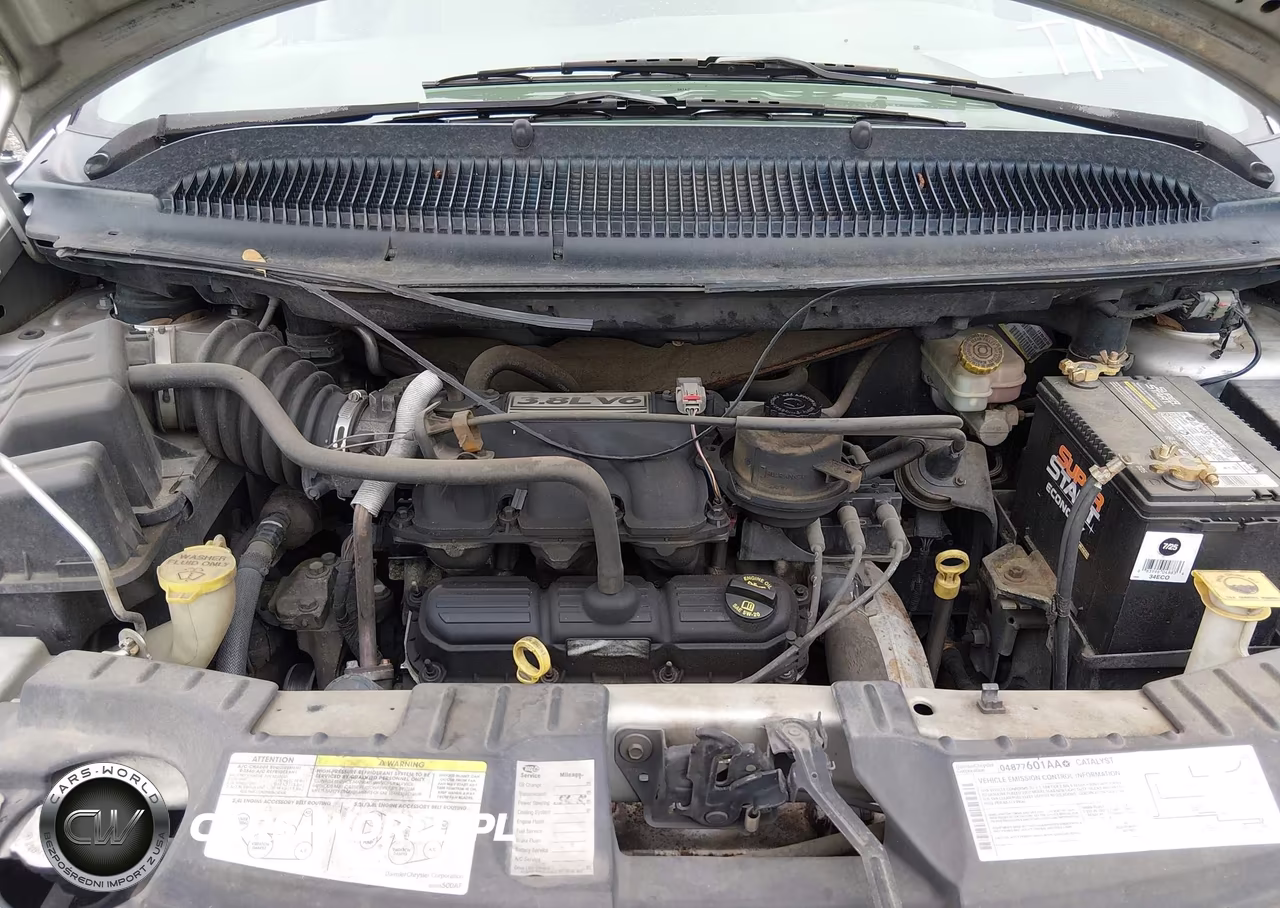 2007 Chrysler Town & Country Touring VIN:2A4GP54L17R230765 - 10