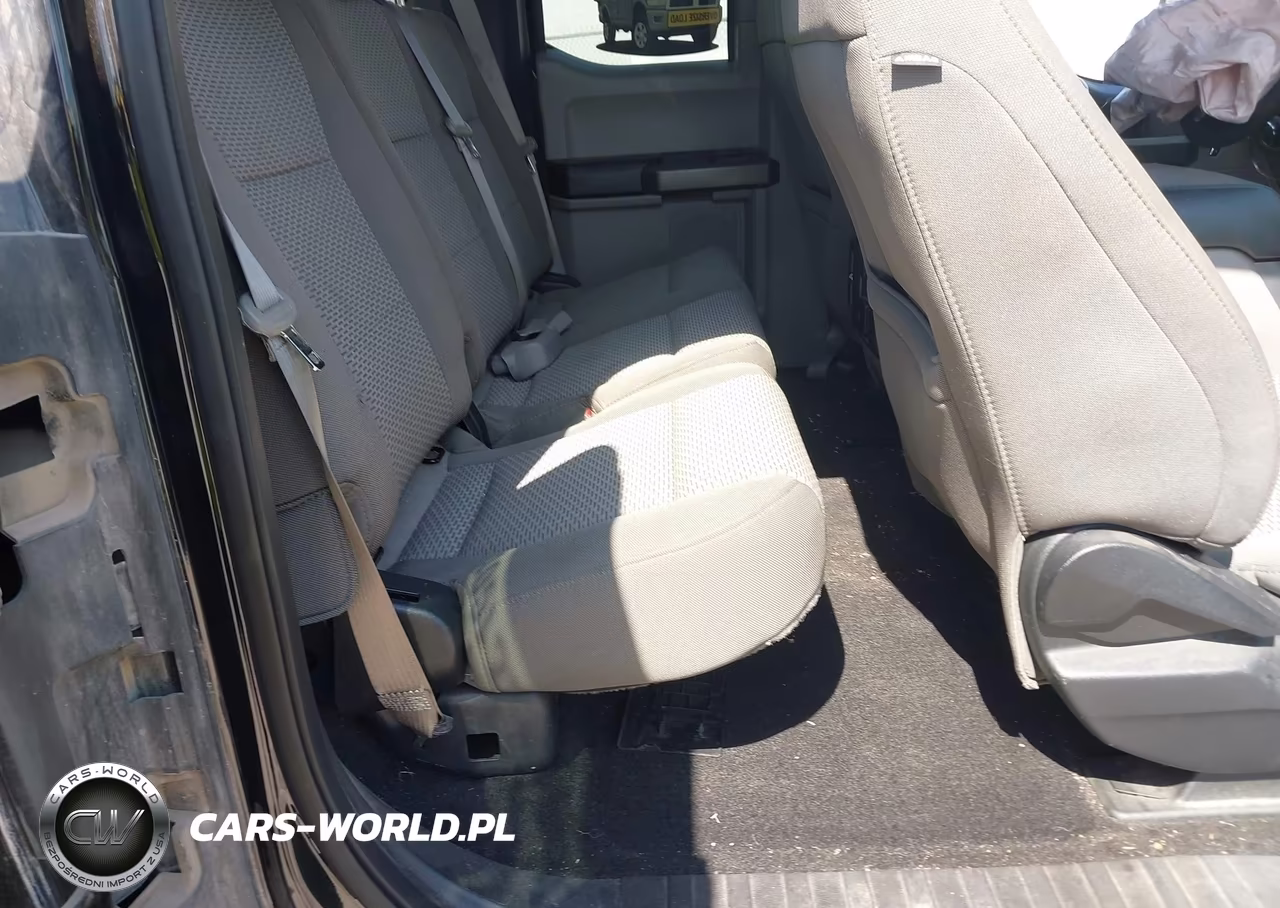 2018 Ford F-150 Xlt VIN:1FTEX1CB4JKC33325 - 8