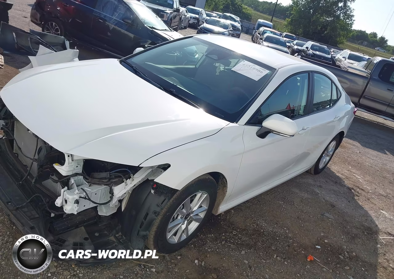 2025 Toyota Camry Le VIN:4T1DAACK7SU158389 - 2