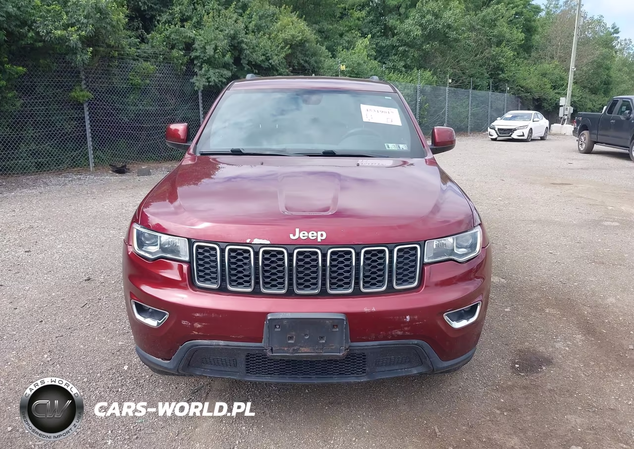 2017 Jeep Grand Cherokee Laredo 4X4 VIN:1C4RJFAG4HC706112 - 12