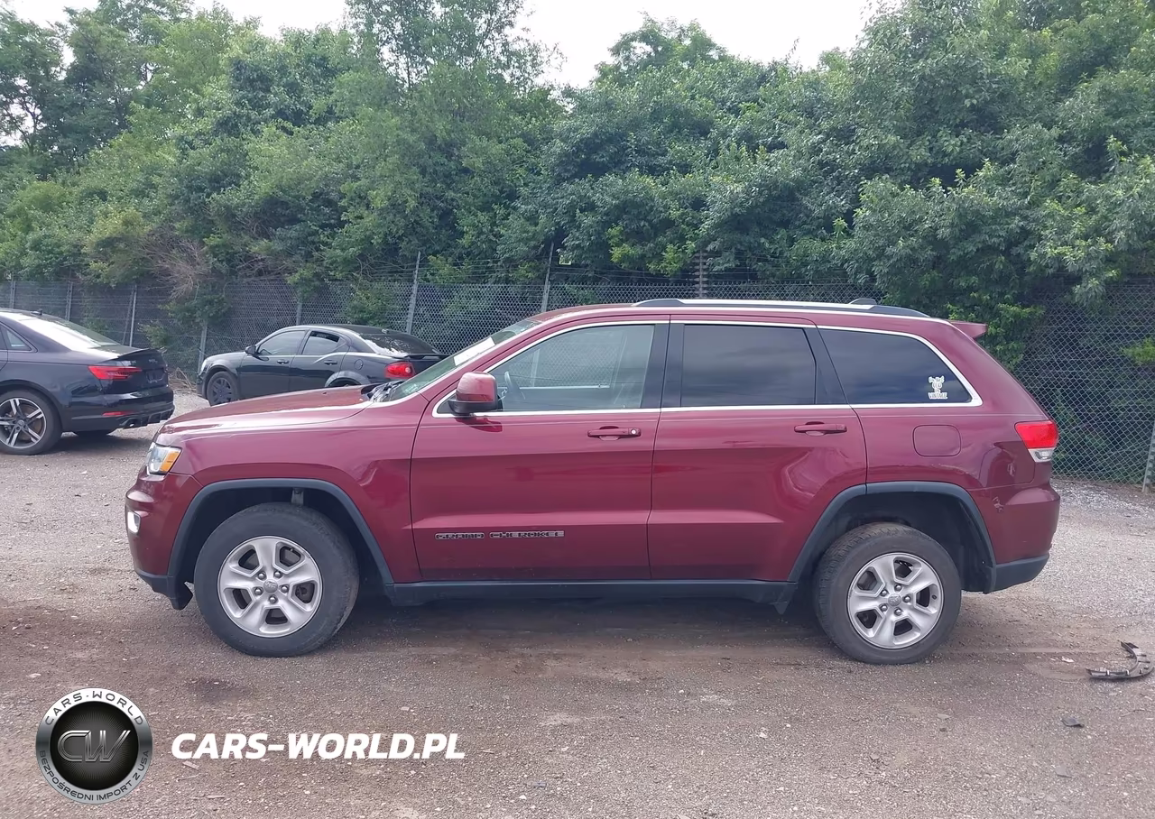 2017 Jeep Grand Cherokee Laredo 4X4 VIN:1C4RJFAG4HC706112 - 14