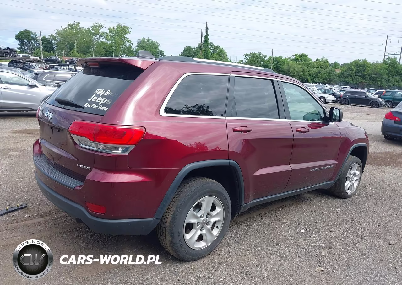 2017 Jeep Grand Cherokee Laredo 4X4 VIN:1C4RJFAG4HC706112 - 4