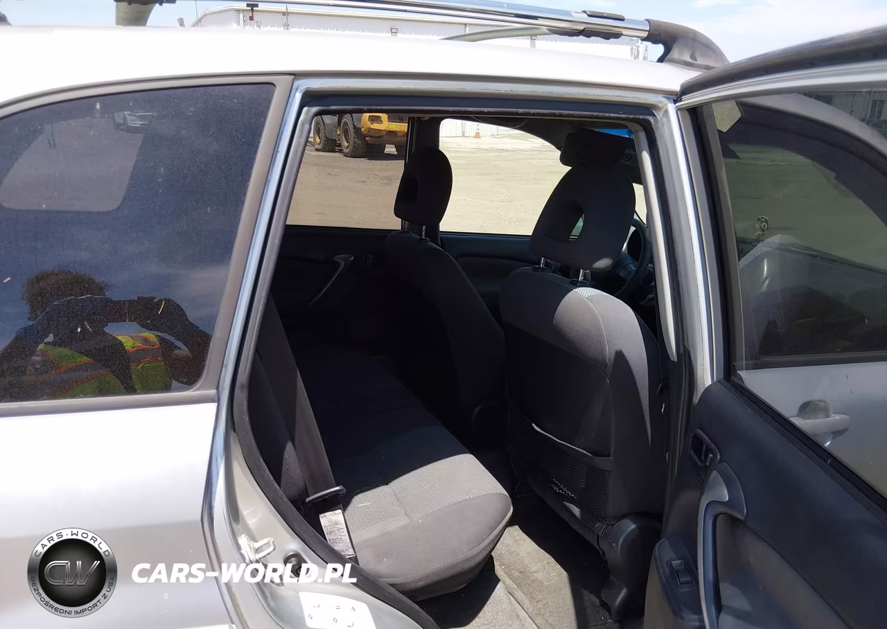 2005 Toyota Rav4 VIN:JTEHD20V156040781 - 8