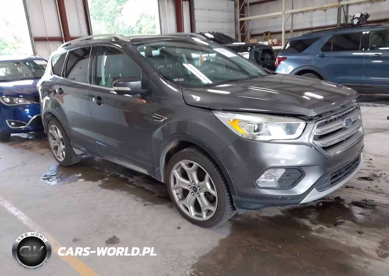 2017 Ford Escape Titanium – zdjęcie 1 z 16