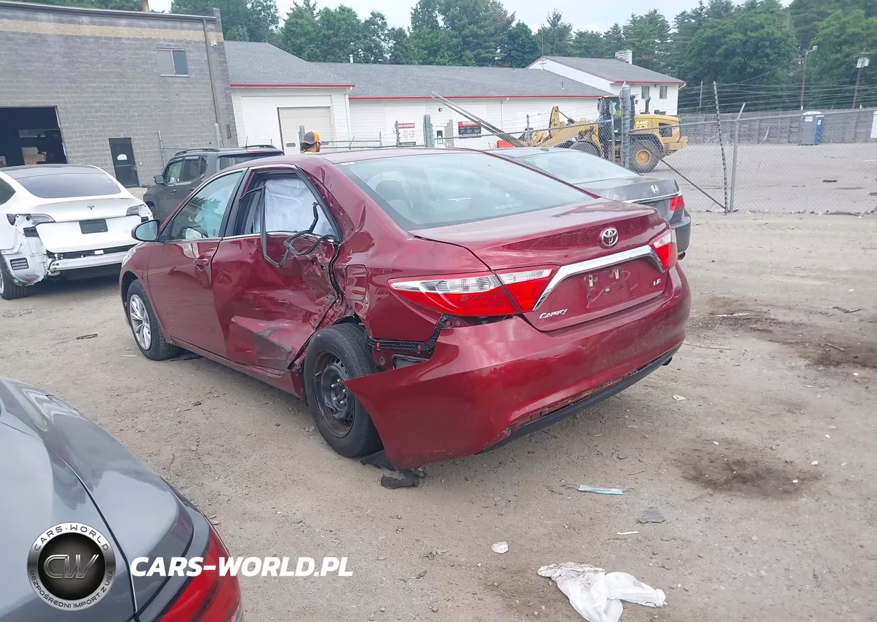 2016 Toyota Camry Le VIN:4T1BF1FK8GU587990 - 3