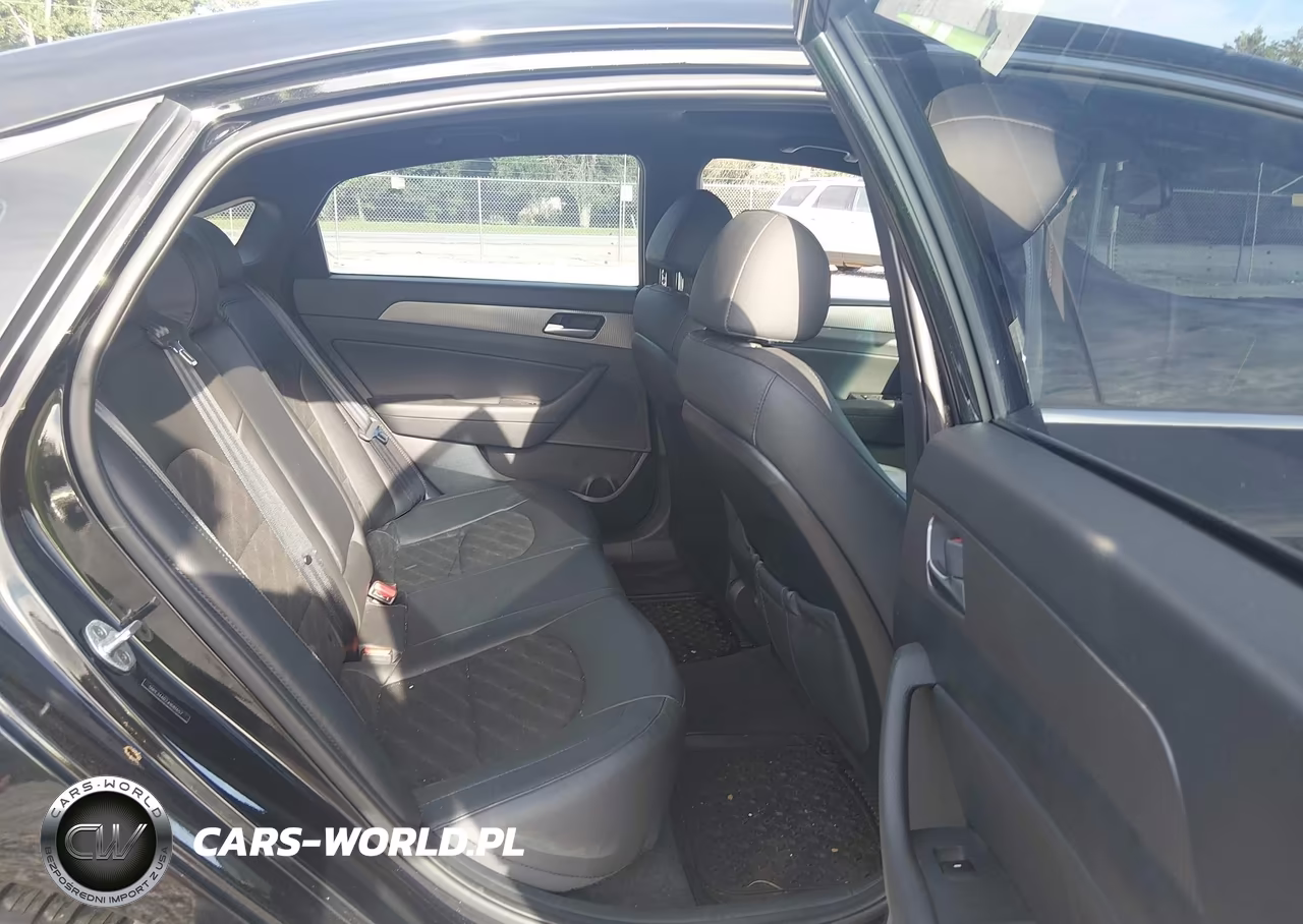 2018 Hyundai Sonata Sport 2.0T VIN:5NPE34AB2JH681657 - 8