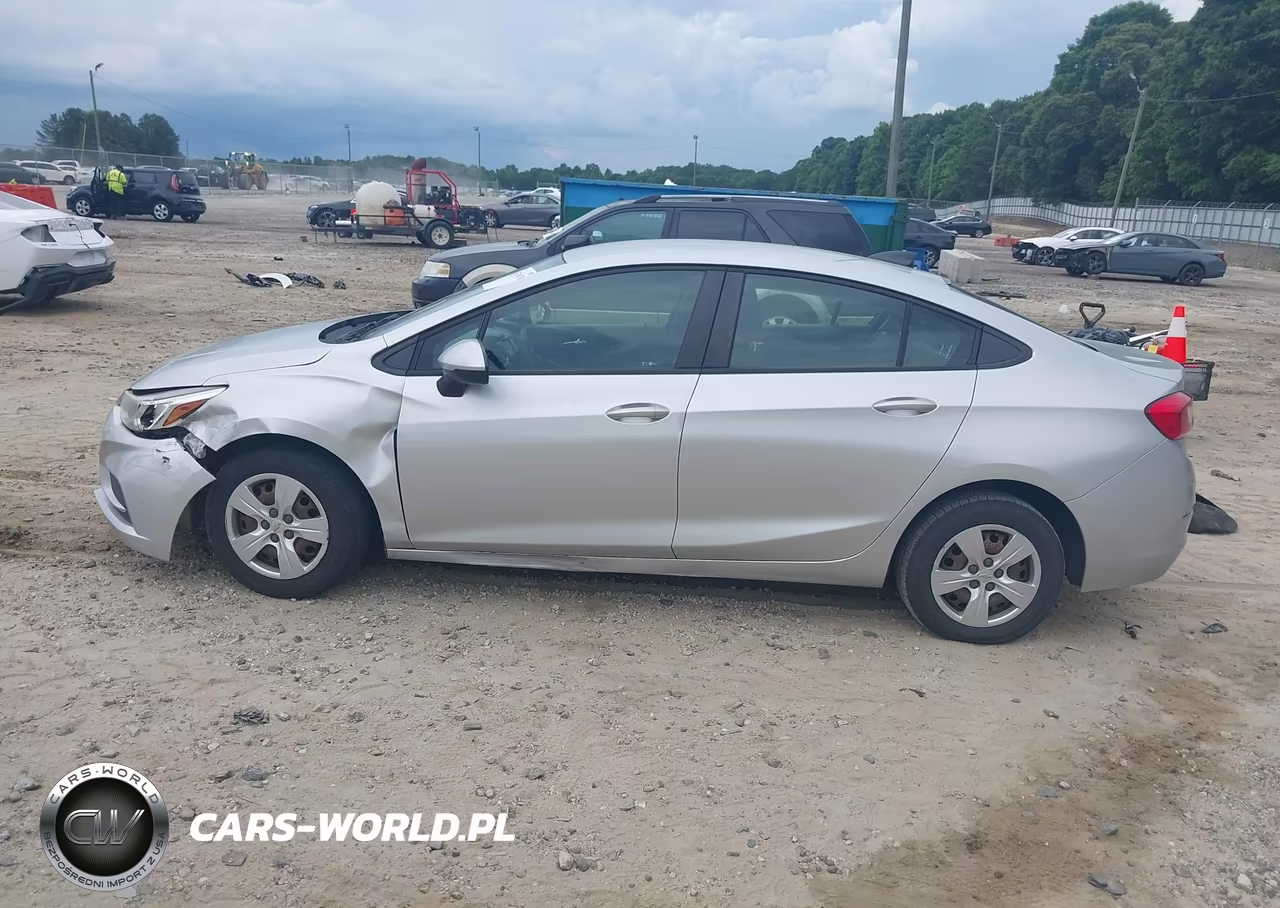 2018 Chevrolet Cruze Ls Auto VIN:1G1BC5SM4J7215766 - 14
