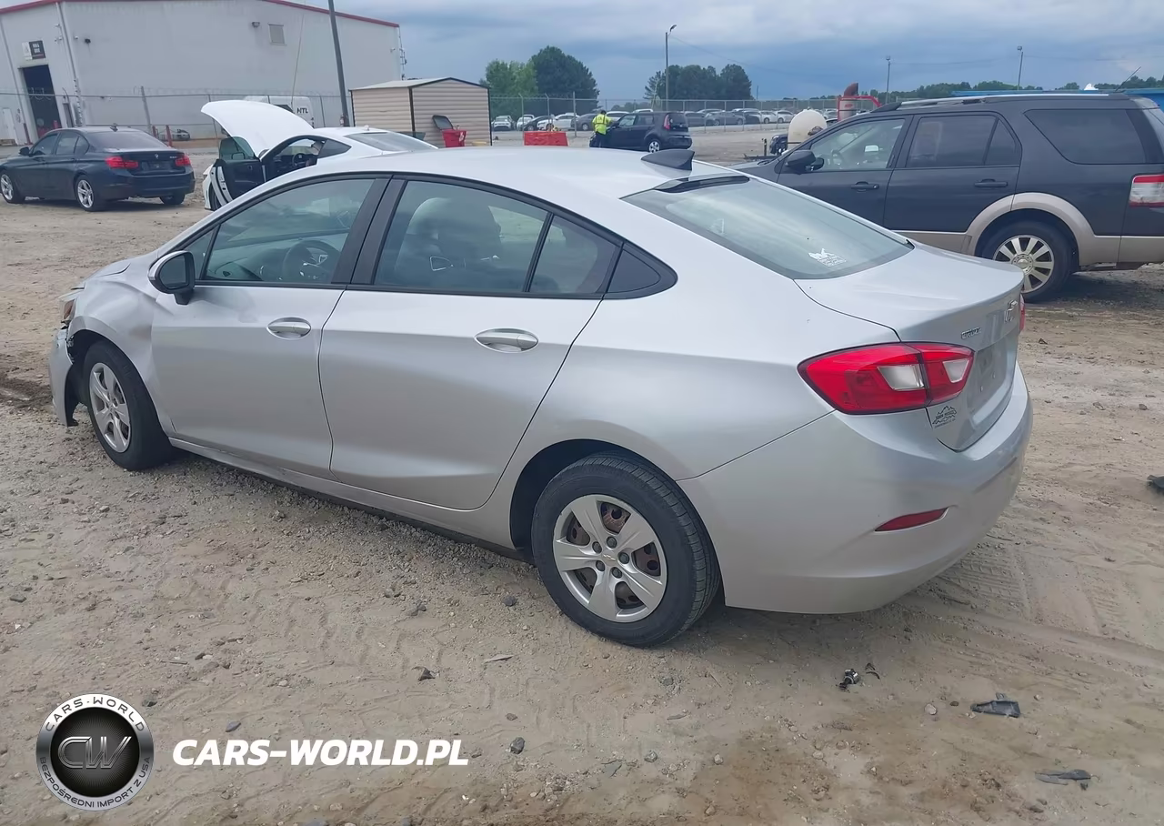 2018 Chevrolet Cruze Ls Auto VIN:1G1BC5SM4J7215766 - 3