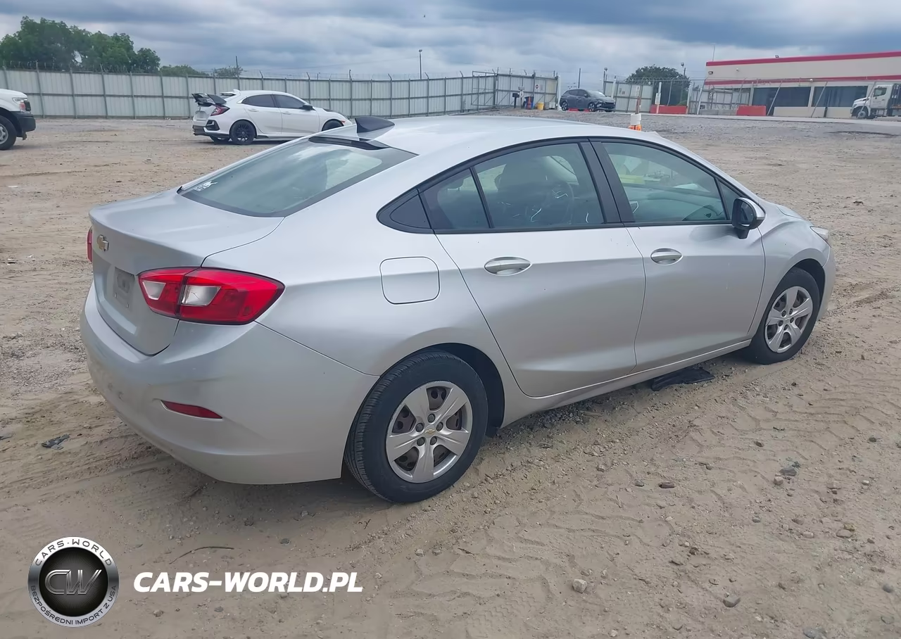 2018 Chevrolet Cruze Ls Auto VIN:1G1BC5SM4J7215766 - 4