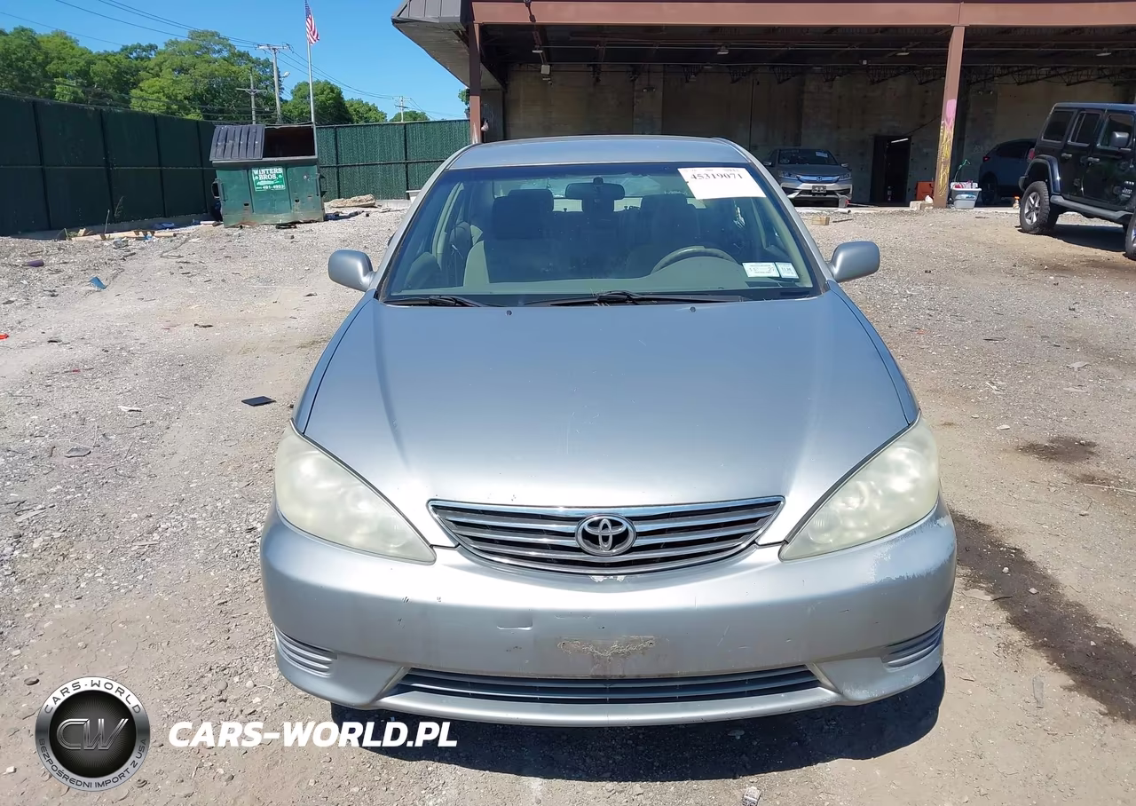 2005 Toyota Camry Le VIN:4T1BE32K65U578996 - 12
