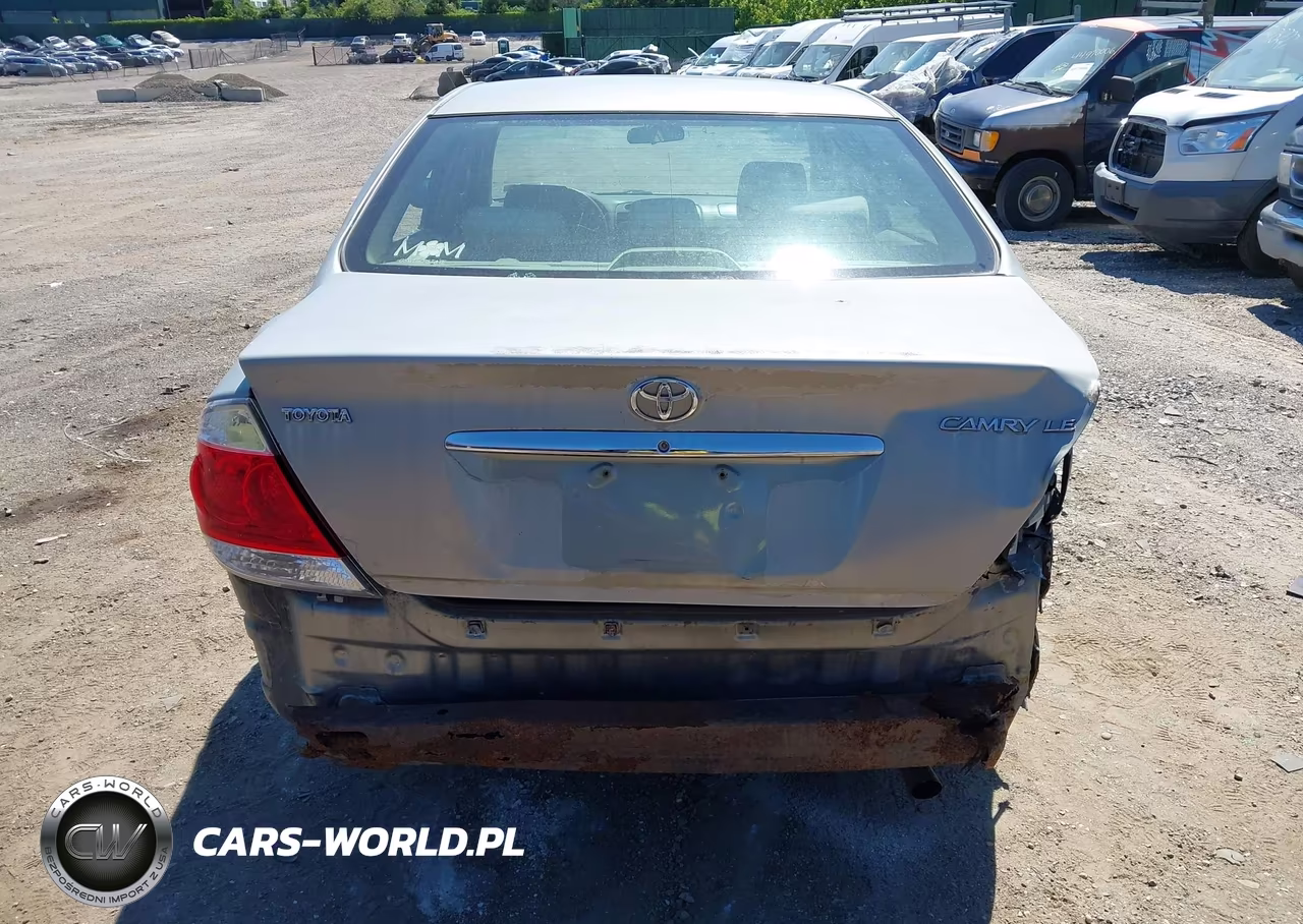 2005 Toyota Camry Le VIN:4T1BE32K65U578996 - 16
