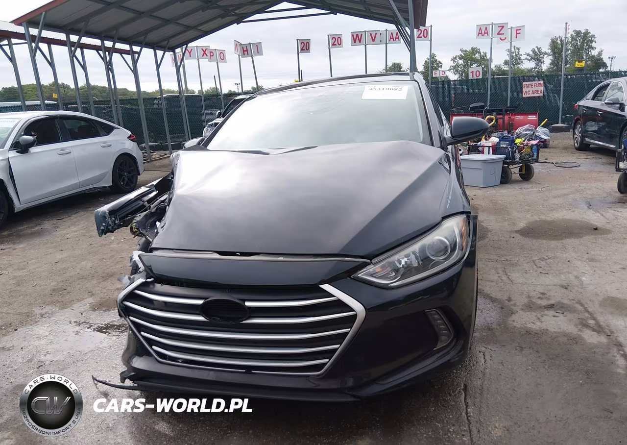 2018 Hyundai Elantra Value Edition VIN:5NPD84LF7JH323760 - 12
