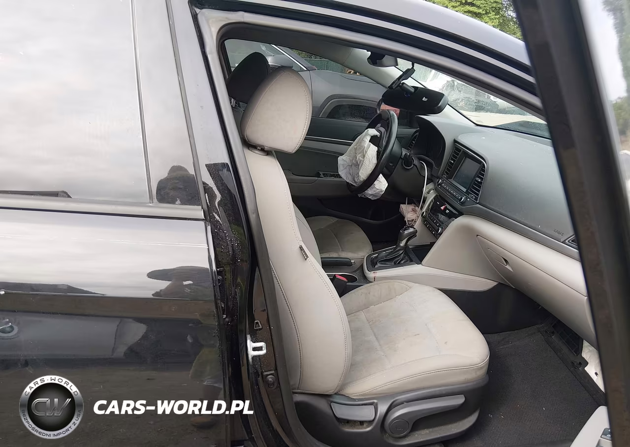 2018 Hyundai Elantra Value Edition VIN:5NPD84LF7JH323760 - 5
