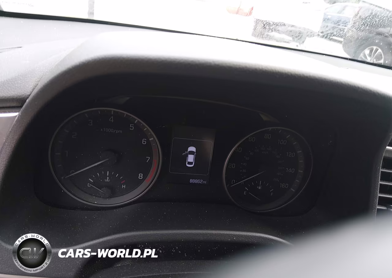 2018 Hyundai Elantra Value Edition VIN:5NPD84LF7JH323760 - 7