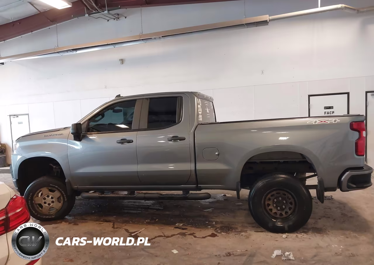 2019 Chevrolet Silverado 1500 Custom VIN:1GCRYBEF3KZ245494 - 14