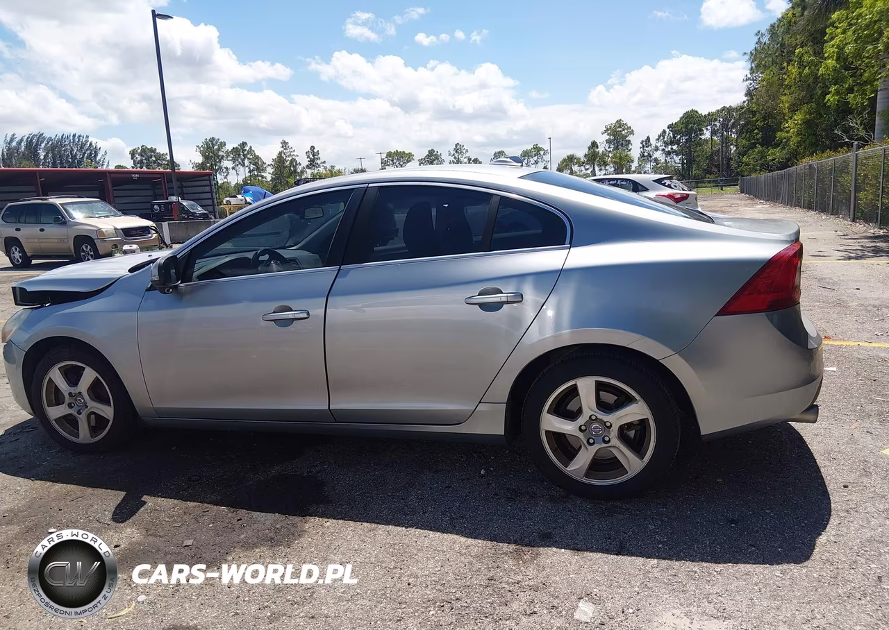 2013 Volvo S60 T5 VIN:YV1612FS6D1220815 - 14