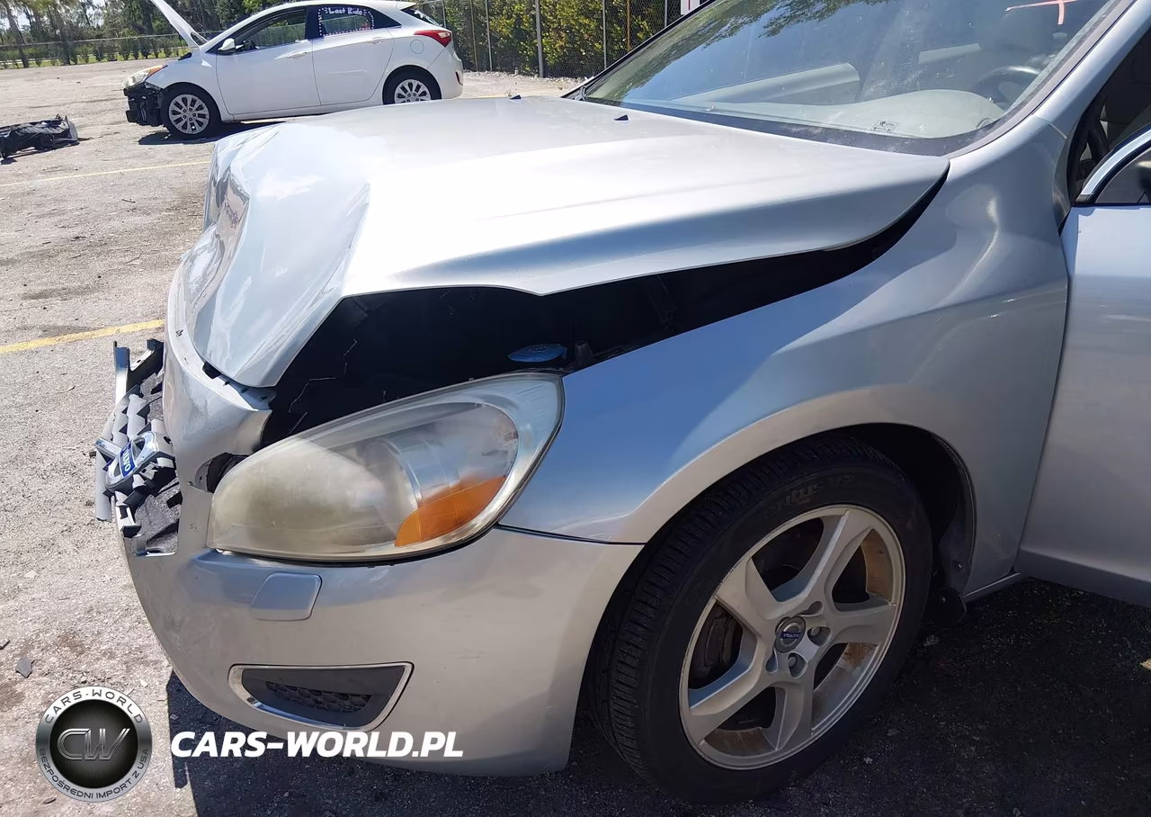 2013 Volvo S60 T5 VIN:YV1612FS6D1220815 - 6