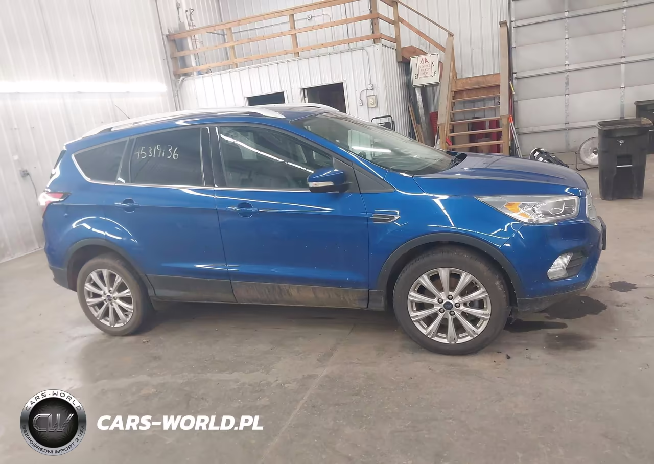 2017 Ford Escape Titanium VIN:1FMCU9JDXHUE73511 - 13