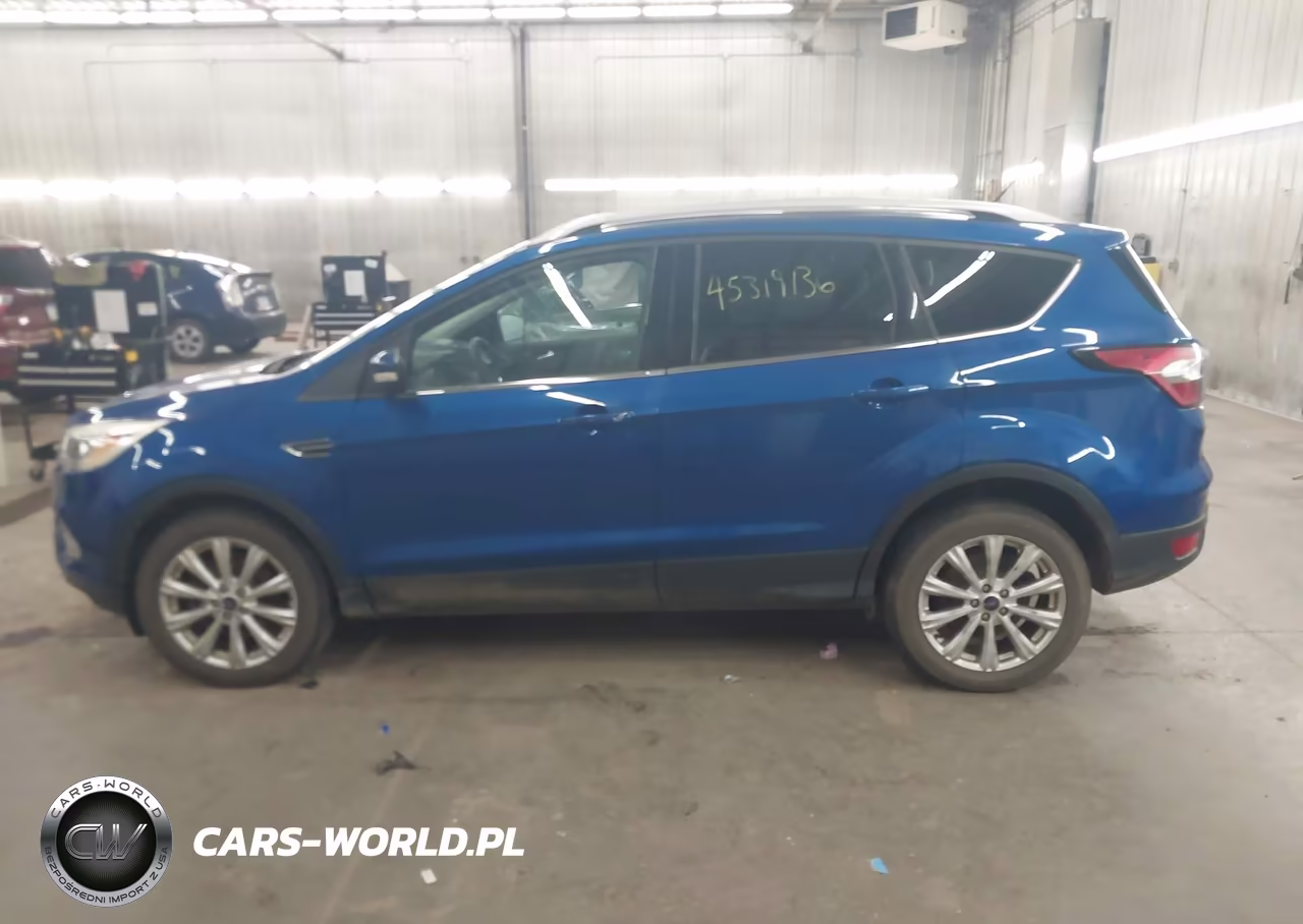 2017 Ford Escape Titanium VIN:1FMCU9JDXHUE73511 - 14