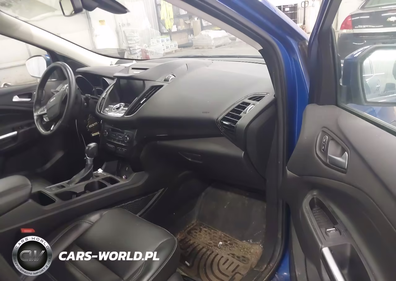 2017 Ford Escape Titanium VIN:1FMCU9JDXHUE73511 - 5