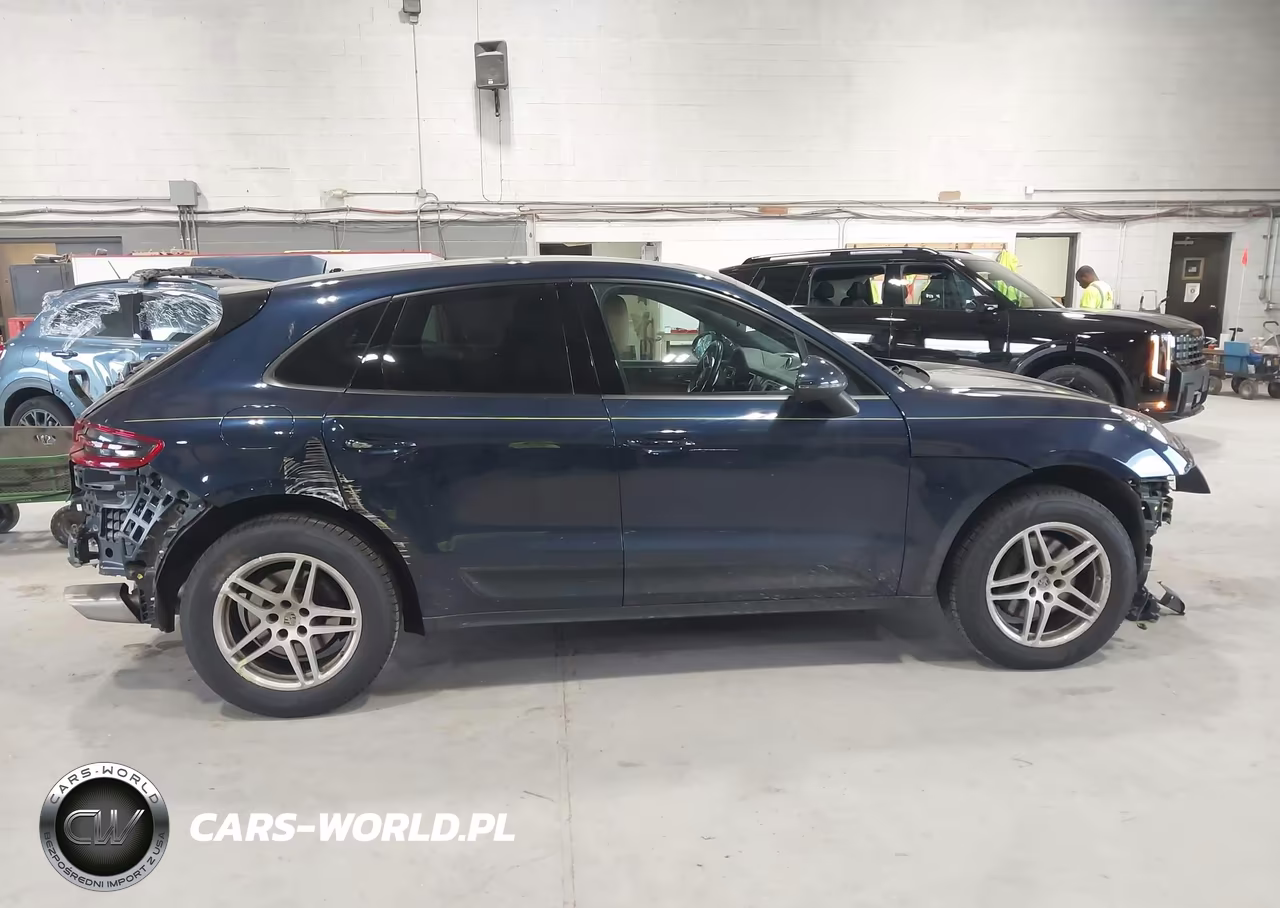 2017 Porsche Macan VIN:WP1AA2A52HLB02013 - 14