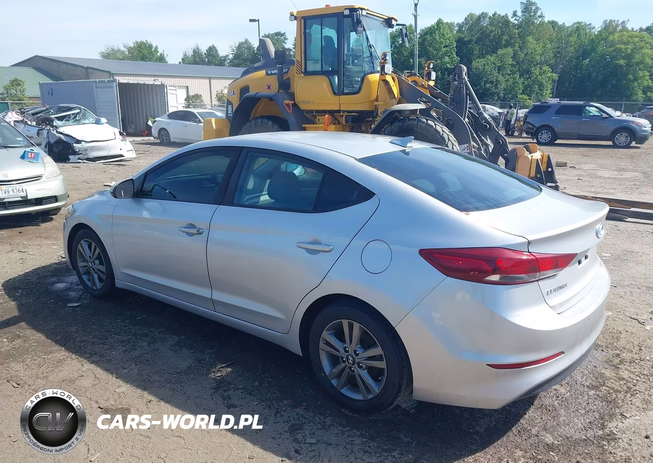 2018 Hyundai Elantra Sel VIN:5NPD84LF4JH287977 - 3
