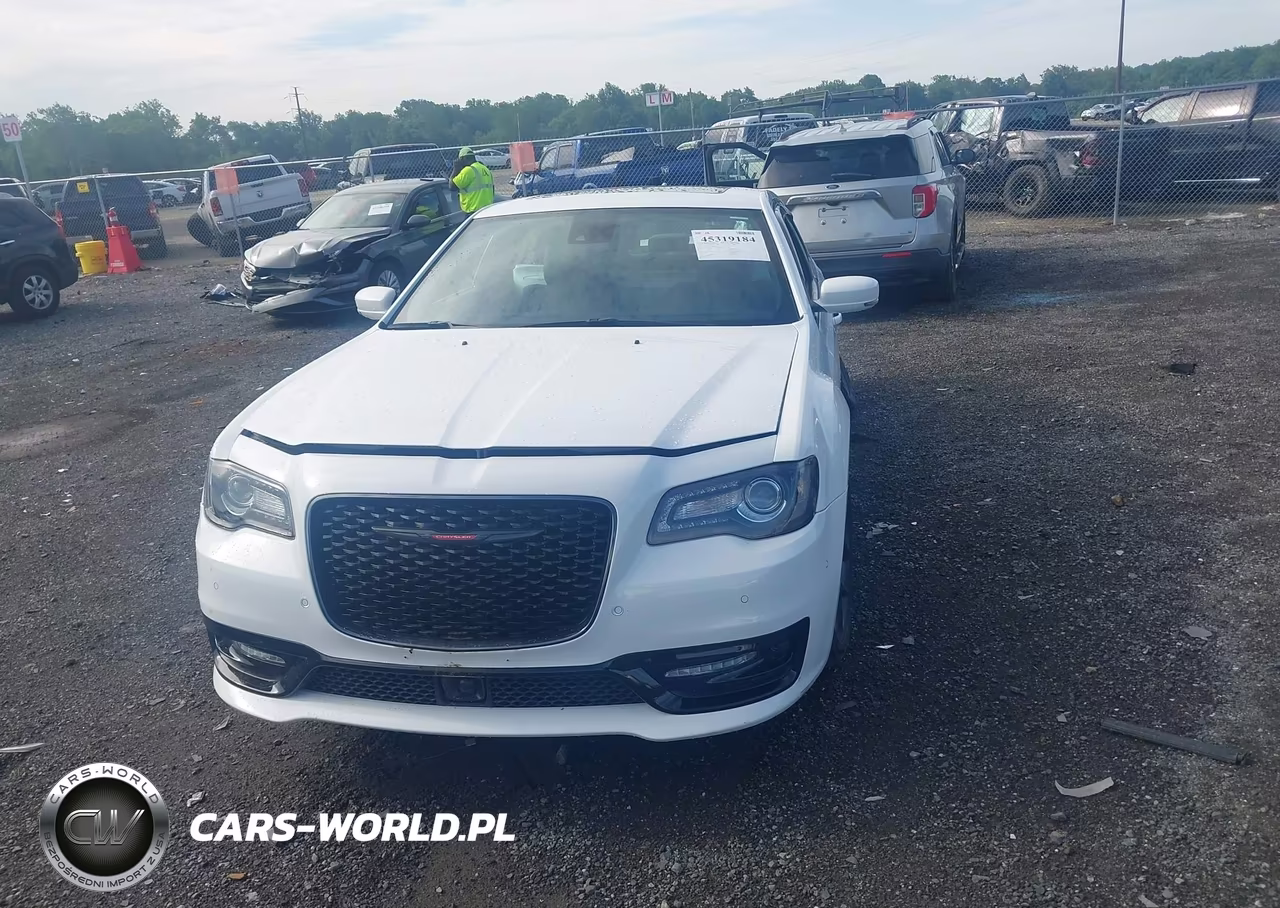 2023 Chrysler 300 300S VIN:2C3CCABT7PH657891 - 12