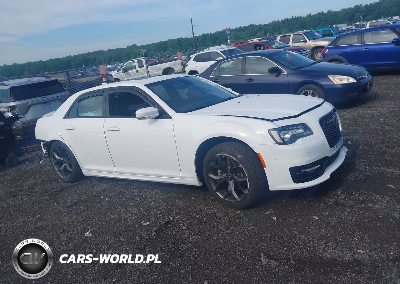 2023 Chrysler 300 300S VIN:2C3CCABT7PH657891 - 13