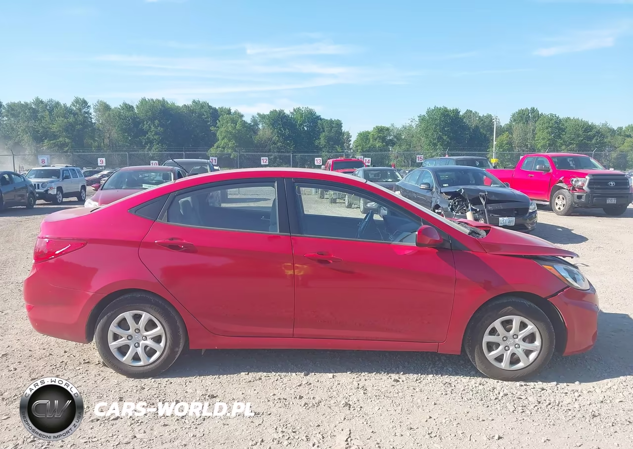 2013 Hyundai Accent Gls VIN:KMHCT4AE1DU516271 - 14
