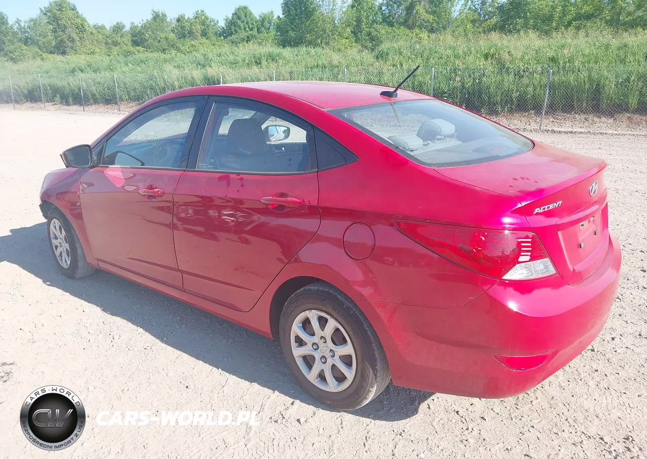 2013 Hyundai Accent Gls VIN:KMHCT4AE1DU516271 - 3