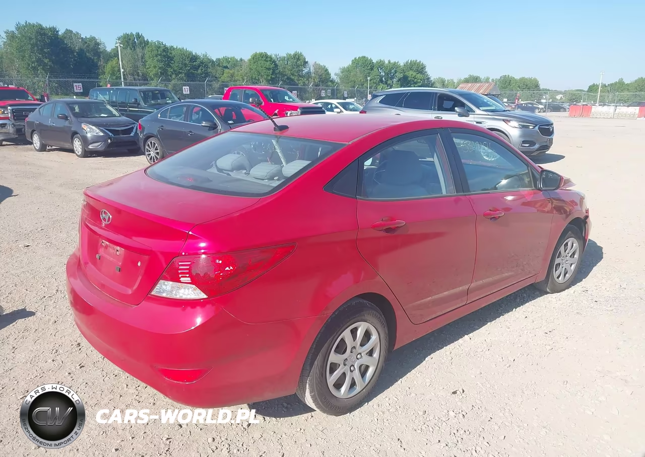 2013 Hyundai Accent Gls VIN:KMHCT4AE1DU516271 - 4