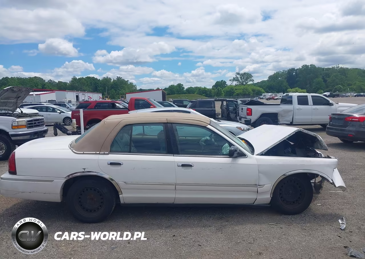 2000 Mercury Grand Marquis Gs VIN:2MEFM74W2YX677147 - 13