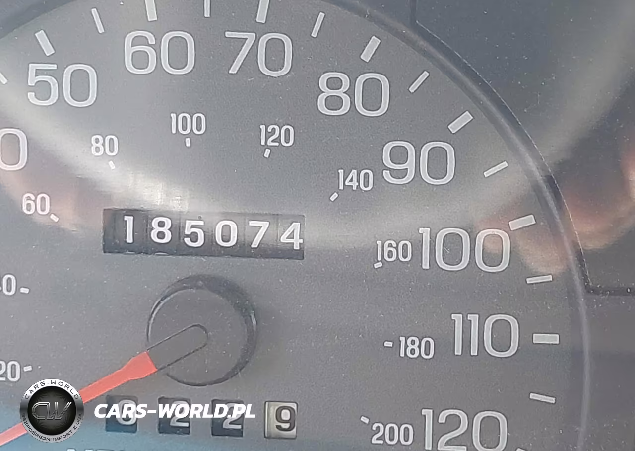 2000 Mercury Grand Marquis Gs VIN:2MEFM74W2YX677147 - 15