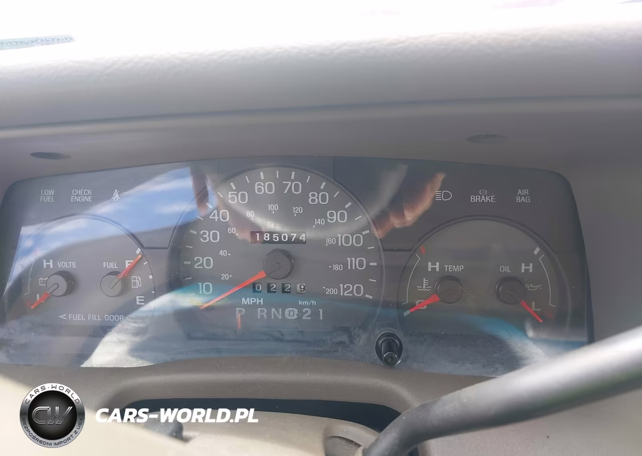 2000 Mercury Grand Marquis Gs VIN:2MEFM74W2YX677147 - 7