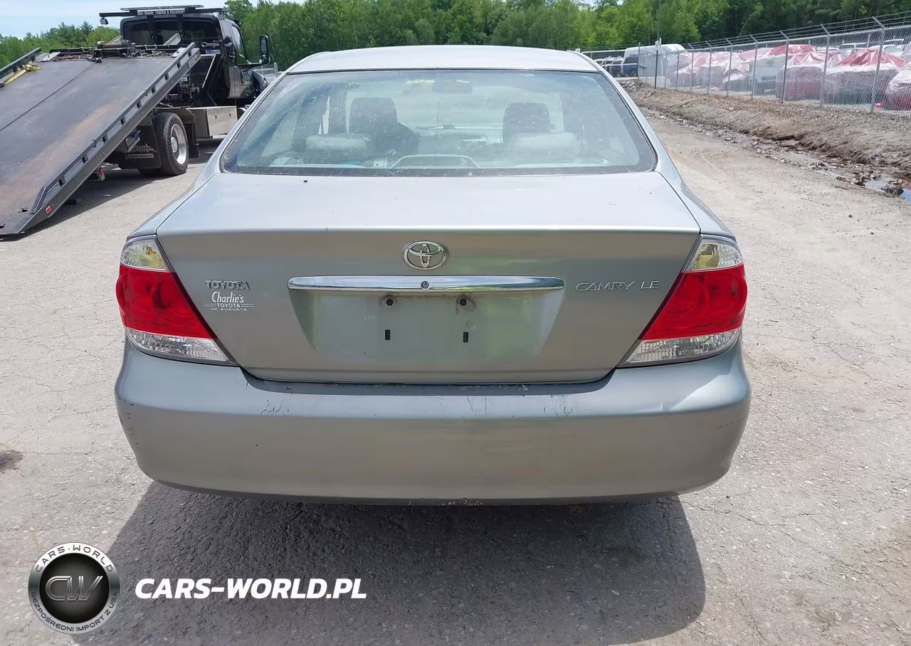 2005 Toyota Camry Le VIN:4T1BE32K95U542090 - 16