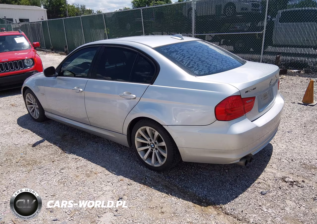 2011 BMW 328I VIN:WBAPH7G58BNN05238 - 3