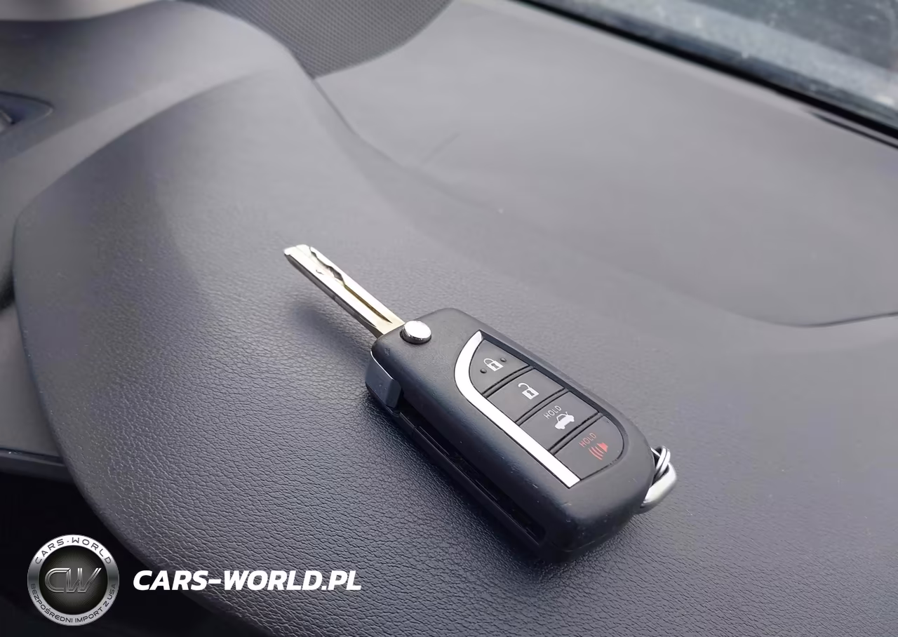 2021 Toyota Corolla Le VIN:JTDEPMAE8MJ150148 - 11