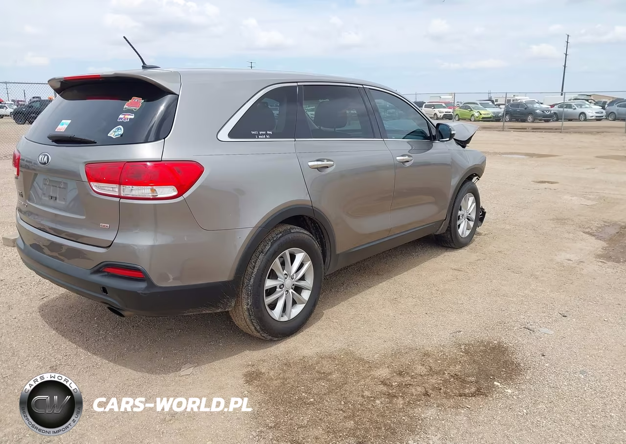 2016 Kia Sorento 2.4L L VIN:5XYPG4A31GG022166 - 4