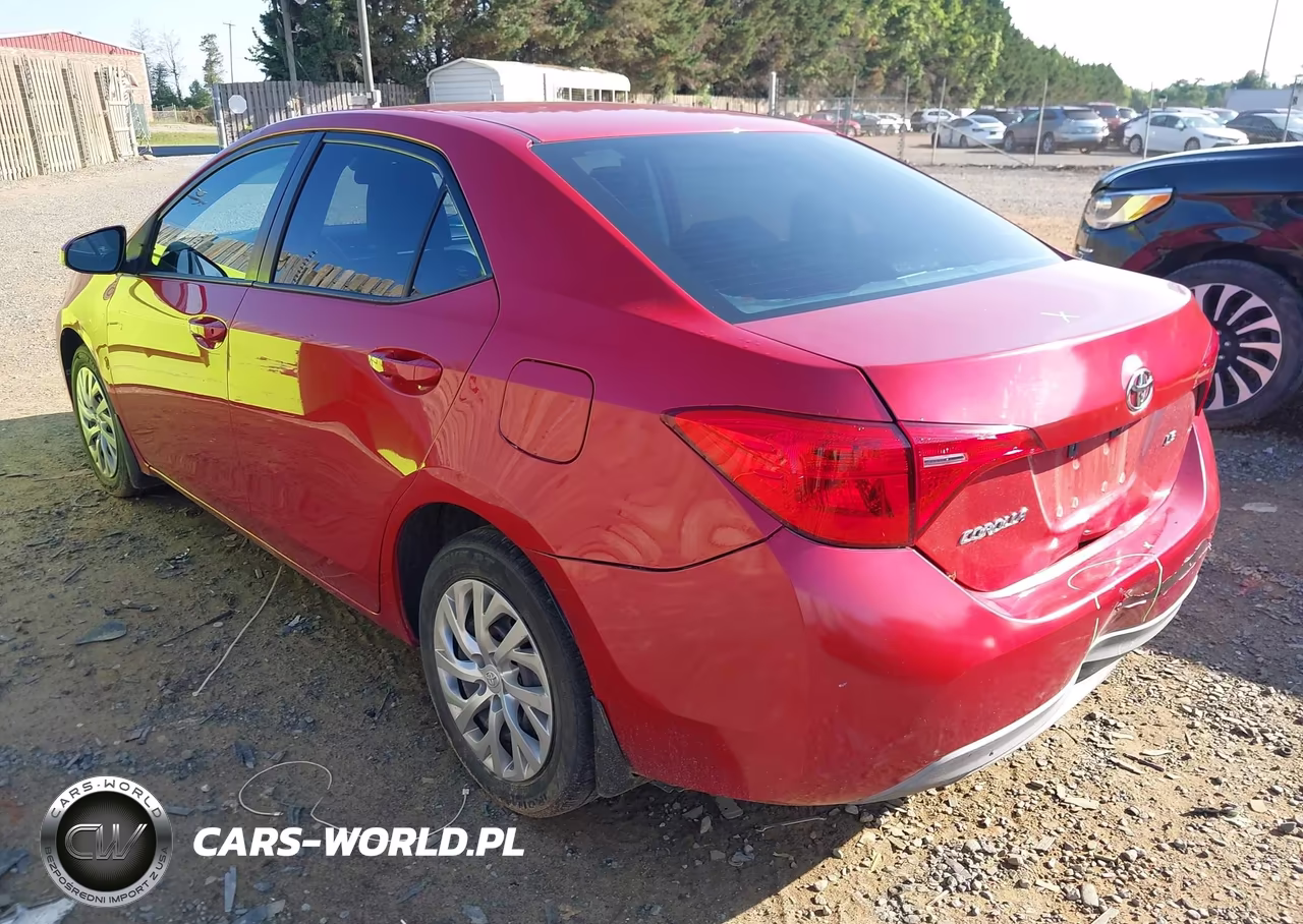 2017 Toyota Corolla Le VIN:2T1BURHE6HC942542 - 3