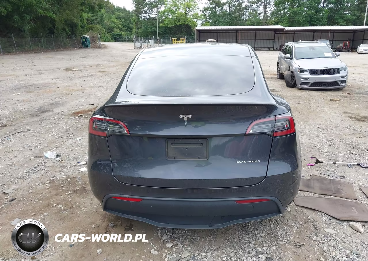 2024 Tesla Model Y Long Range Dual Motor All-Wheel Drive VIN:7SAYGDEE5RF995404 - 15